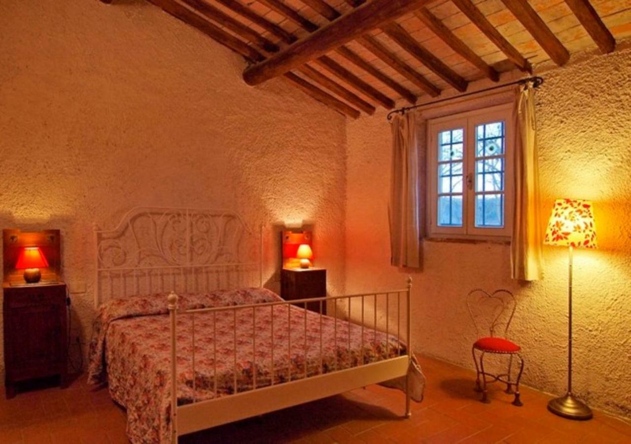 Agriturismo La Moraia Poggibonsi Buitenkant foto